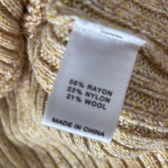 St. John cardigan - Picture 10 of 14